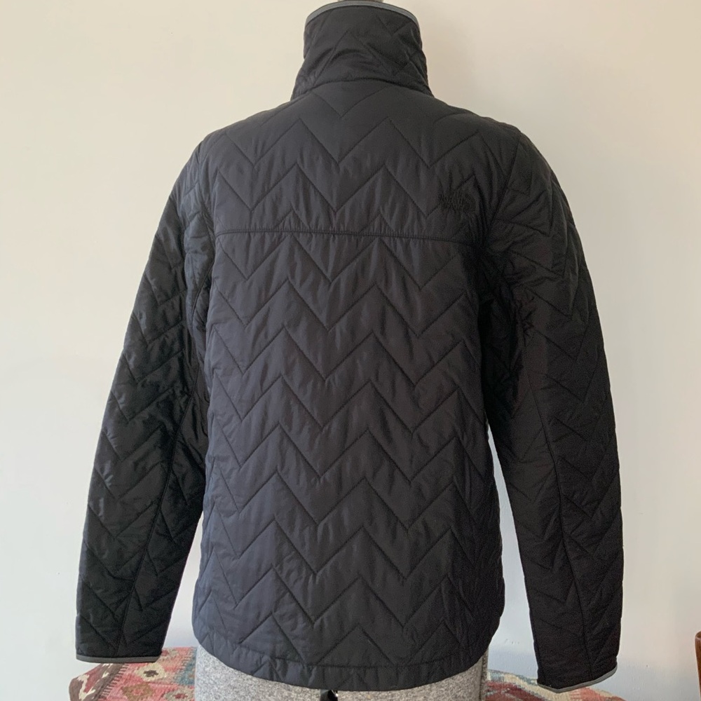 Northface Puff Jacket - image 2